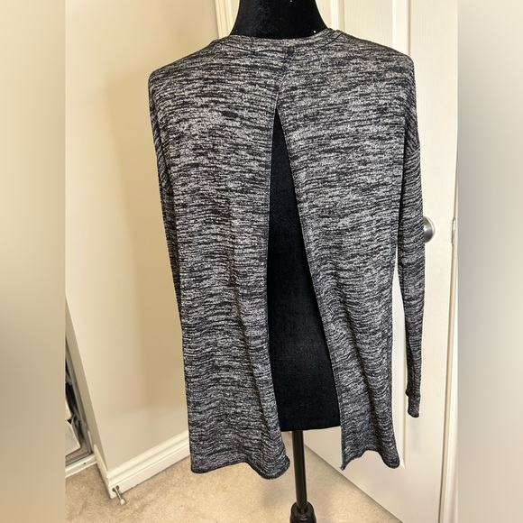 Aritzia open back sweater 🐼 - Picture 3 of 4